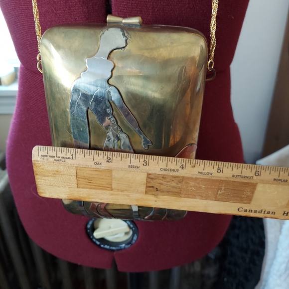 Miriam Marshall - Picture 3 of 14